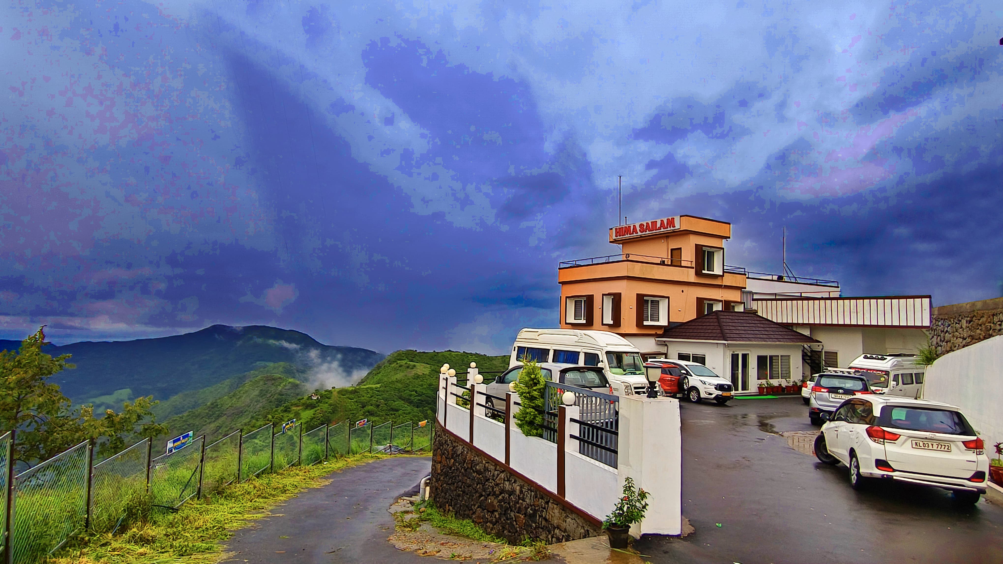 Room Stay with Infinity Pool Vagamon in Vagamon, Kerala